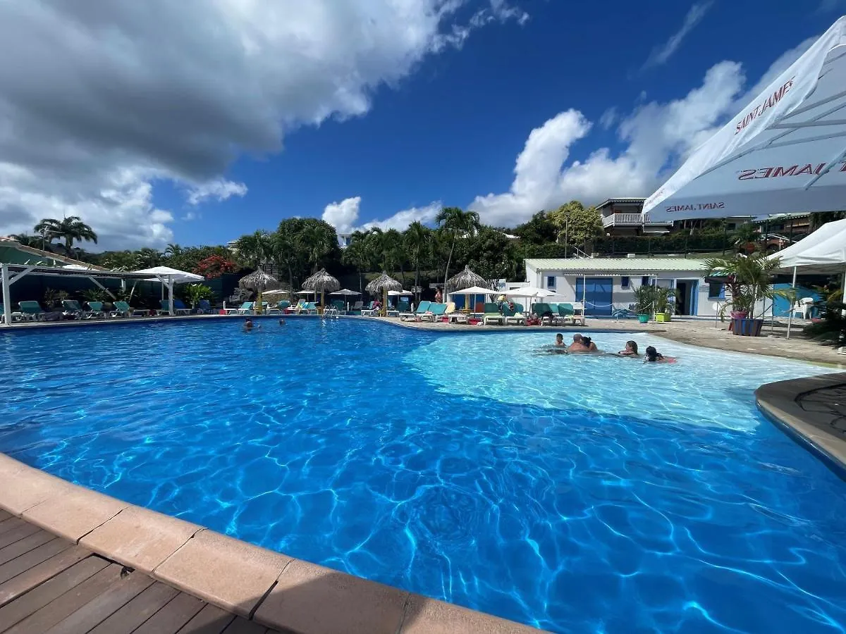 Studio Spacieux Vue Mer Au Diamant Avec Piscine Le Diamant 0*,  Martinique